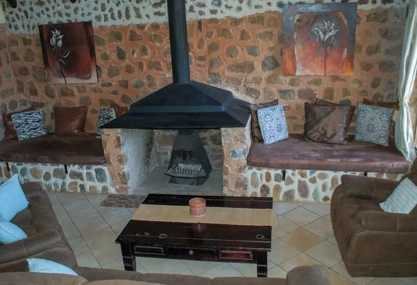 Hotelli Riverman Cabin