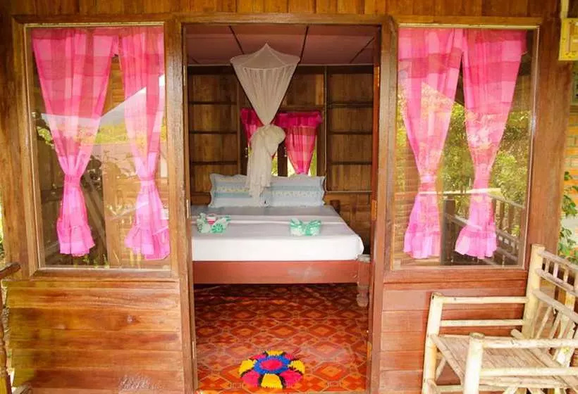 Hotelli Smiley Bungalow