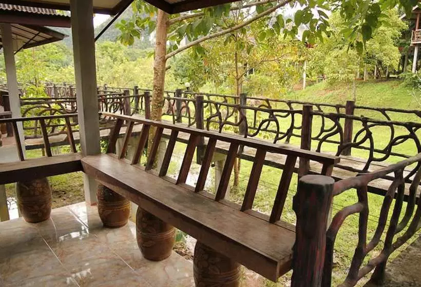 Hotelli Smiley Bungalow