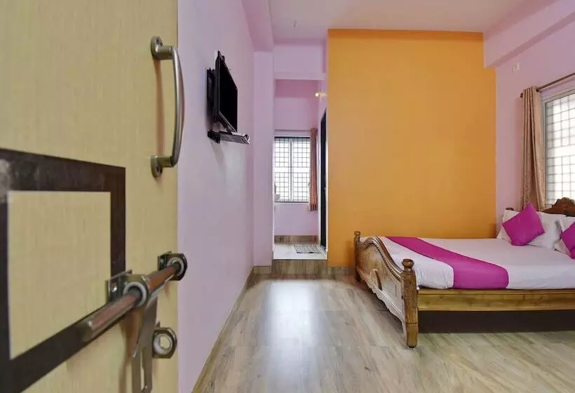 Hotelli Spot On 48860 Anil Lodge