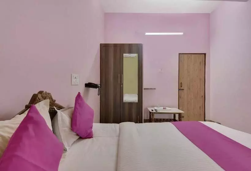 Hotelli Spot On 48860 Anil Lodge