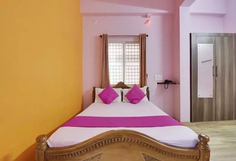 Hotelli Spot On 48860 Anil Lodge