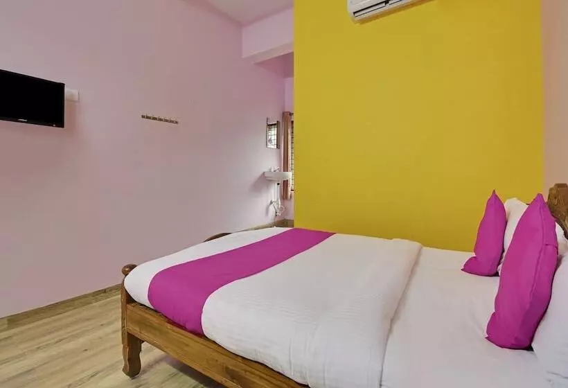 Hotelli Spot On 48860 Anil Lodge