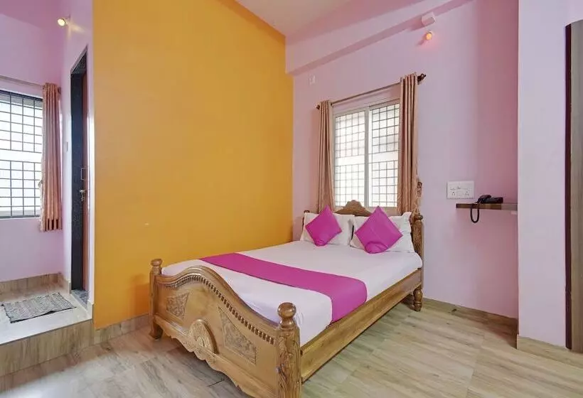 Hotelli Spot On 48860 Anil Lodge