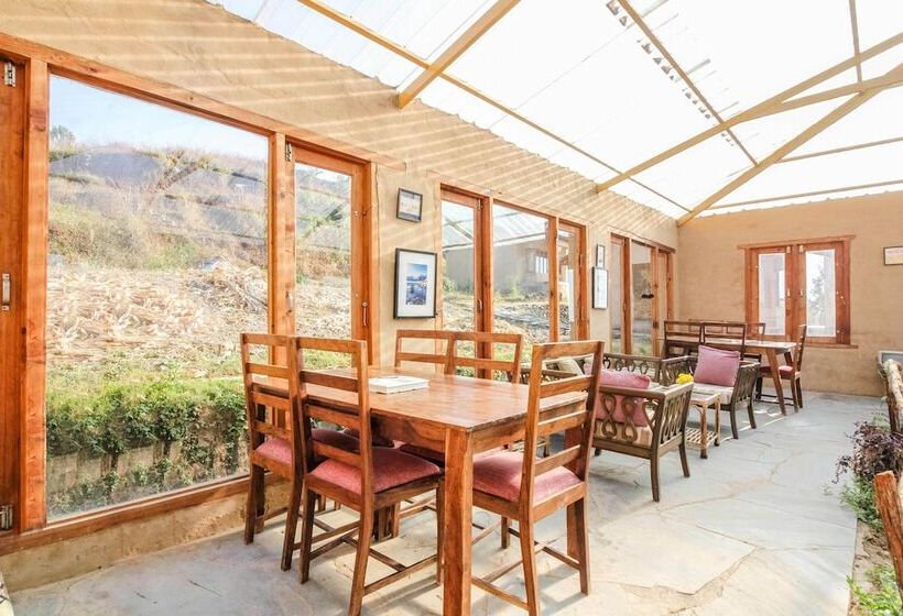 فندق The Goat Village Nag Tibba