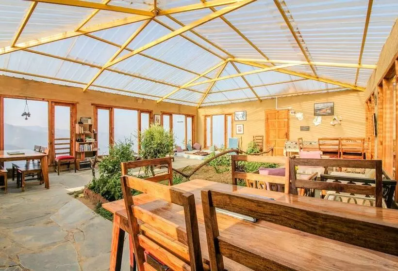 هتل The Goat Village Nag Tibba