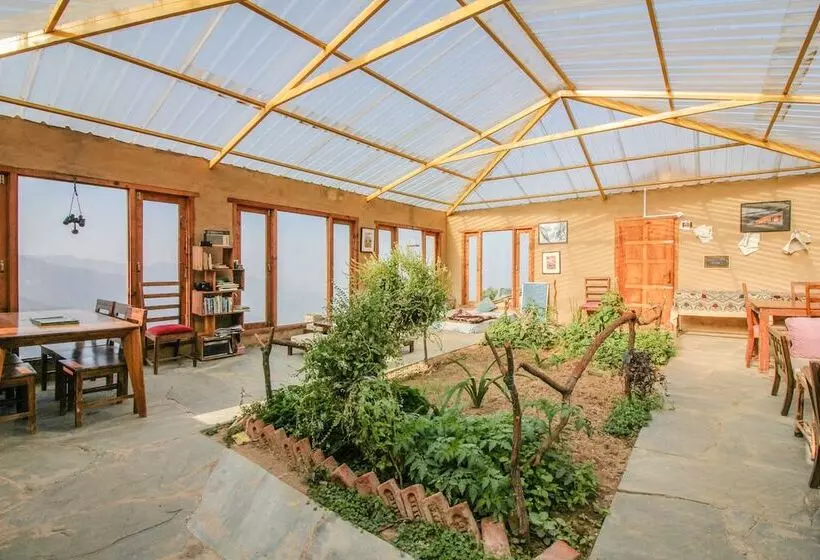 هتل The Goat Village Nag Tibba