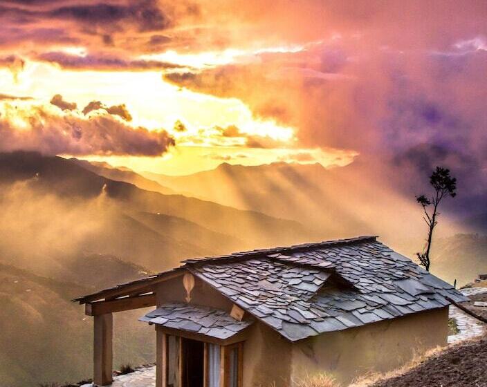 فندق The Goat Village Nag Tibba