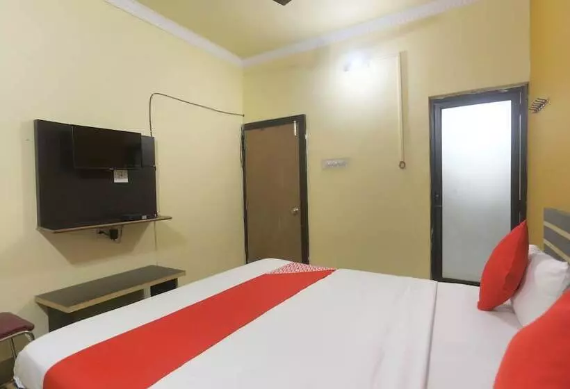 ホテル Trishakti By Oyo Rooms