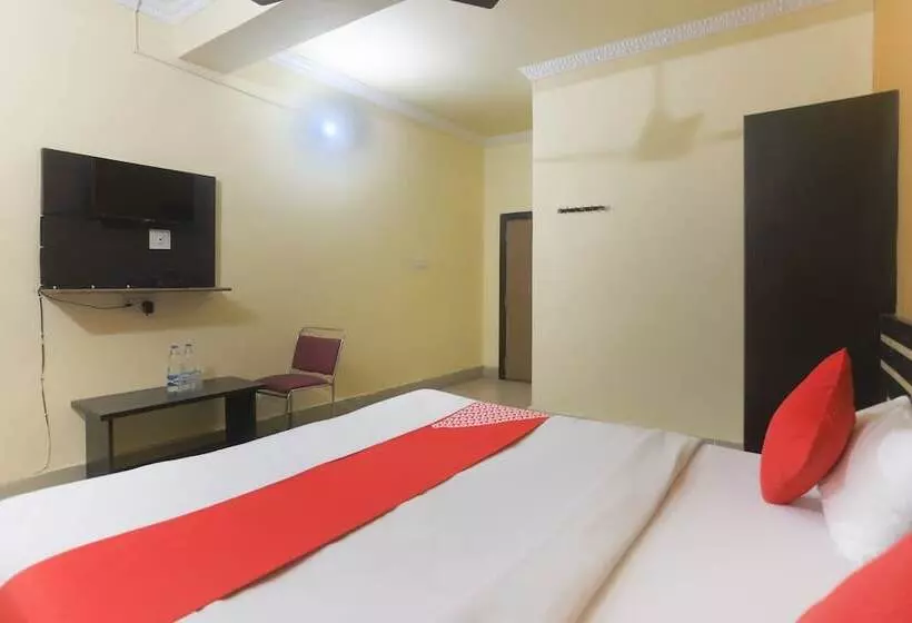 ホテル Trishakti By Oyo Rooms