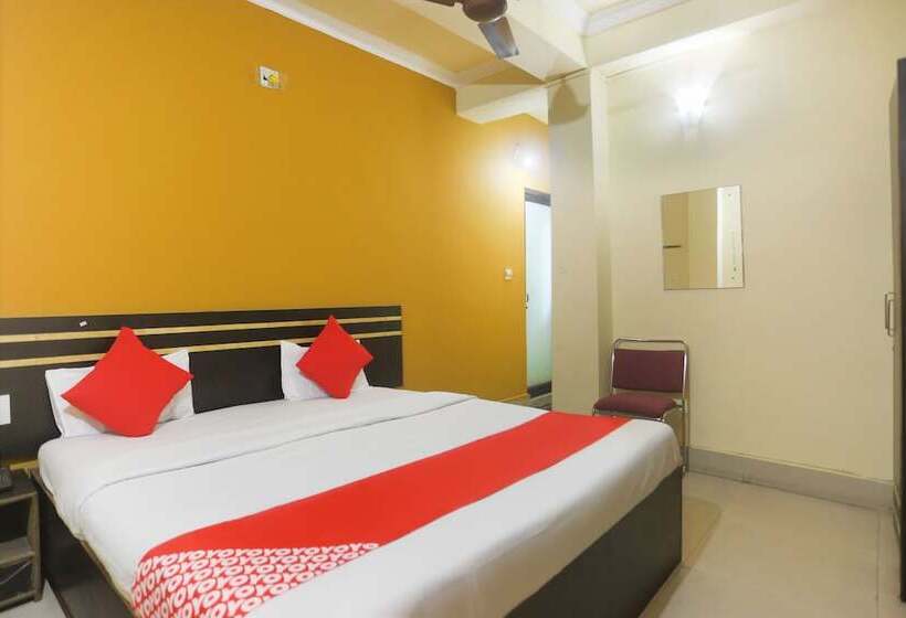 호텔 Trishakti By Oyo Rooms