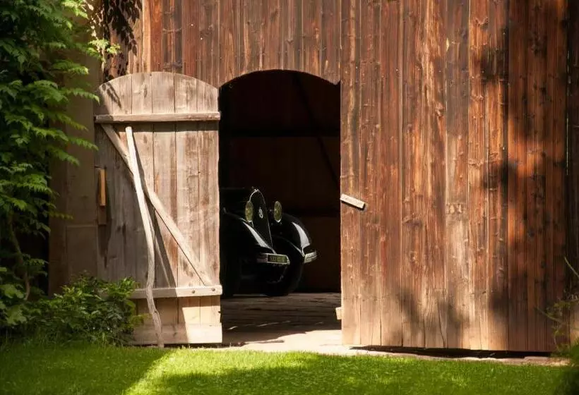 ペンション Unter Der Linde