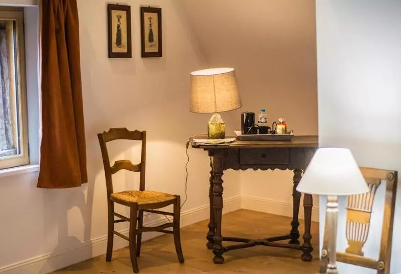 ペンション Unter Der Linde