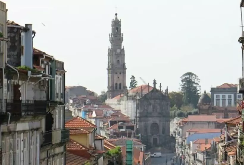 Porto Downtown Hostel