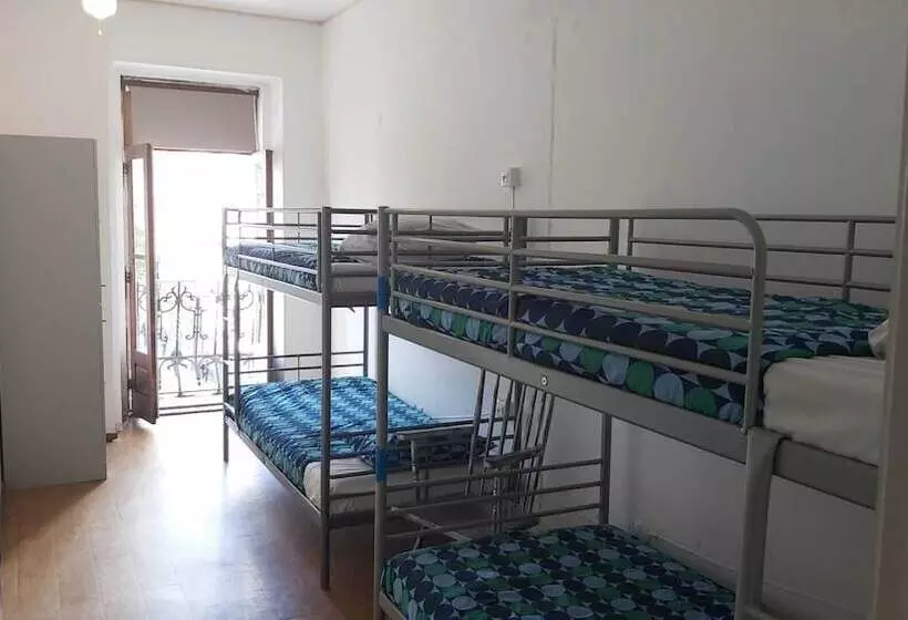Porto Downtown Hostel