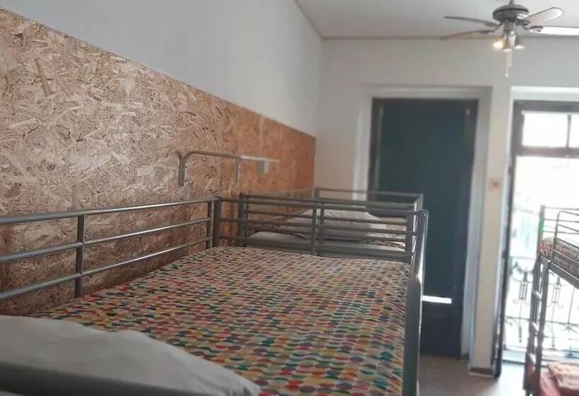 Porto Downtown Hostel