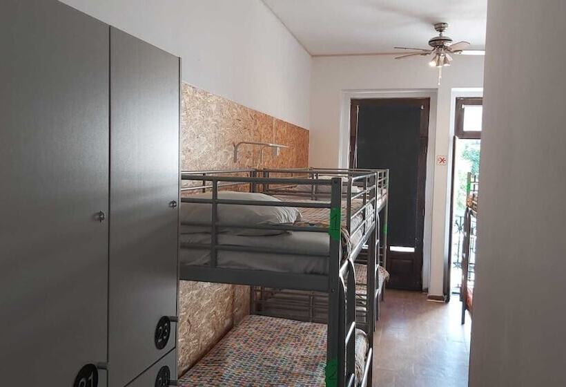 Porto Downtown Hostel