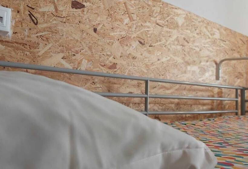 Porto Downtown Hostel