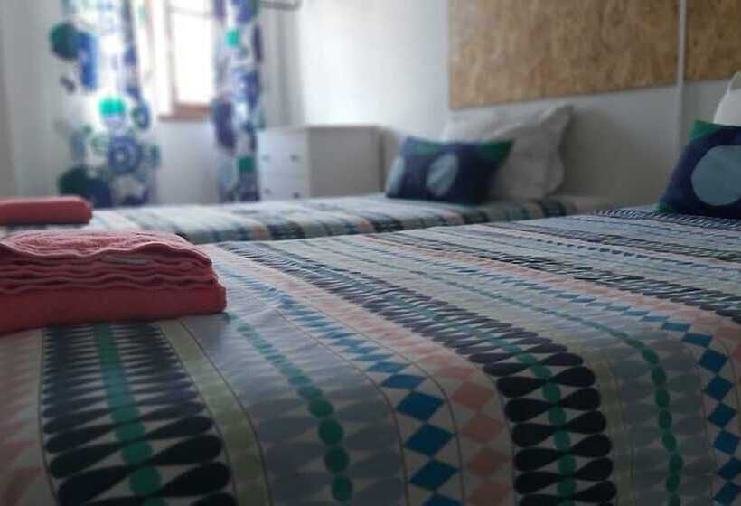 Porto Downtown Hostel