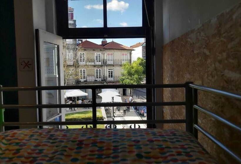 Porto Downtown Hostel