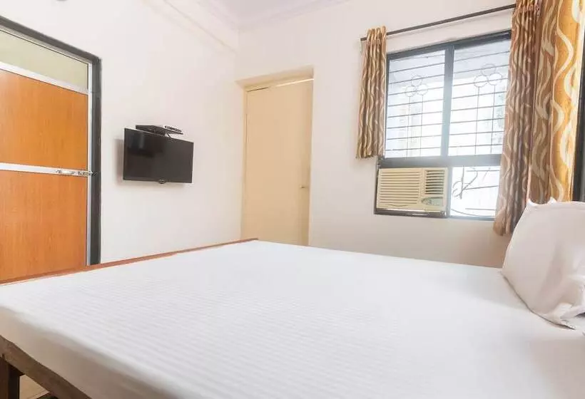 Spot On 43046 Hotel Saitej