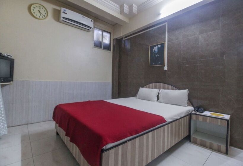 Spot On 49319 Hotel Welcome