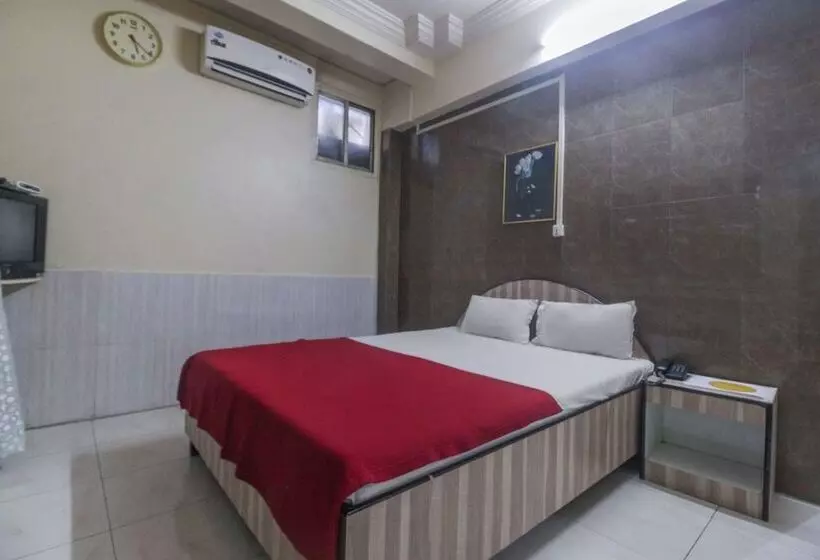 Spot On 49319 Hotel Welcome