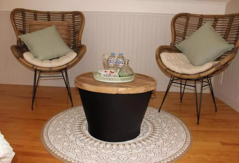 Aamiaismajoitus (B&B) Le Chalet Des Pesettes