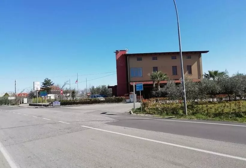 Aamiaismajoitus (B&B) Villa Tardioli Affittacamere