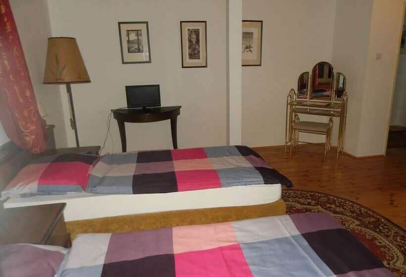 簡易ホテル Dwór Strzyżew