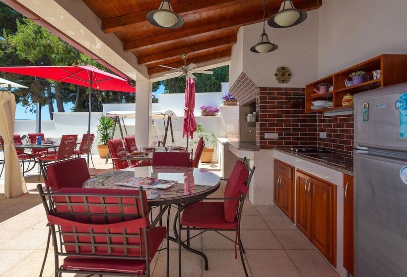 Отель Gem Of The Sea Alenka