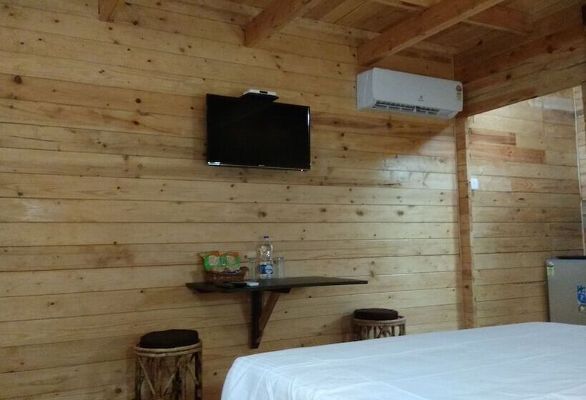 فندق Lazy Frog Goa