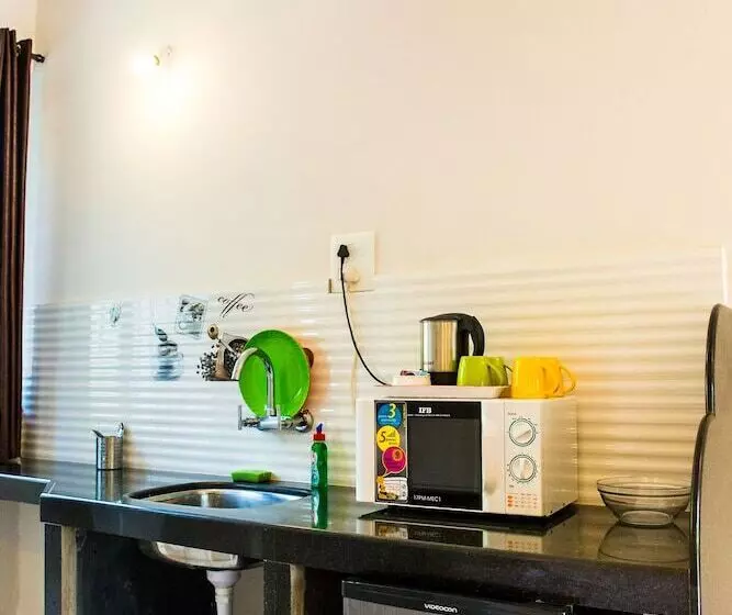 ホテル Lazy Frog Goa