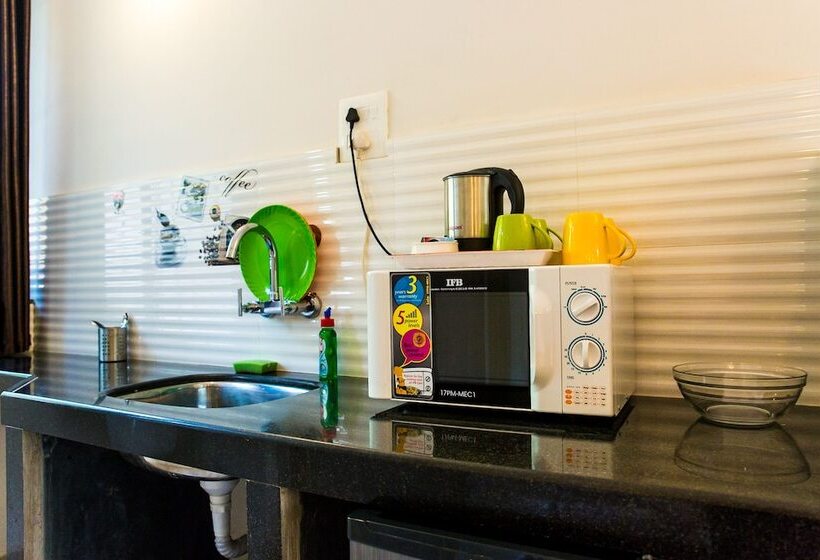 فندق Lazy Frog Goa