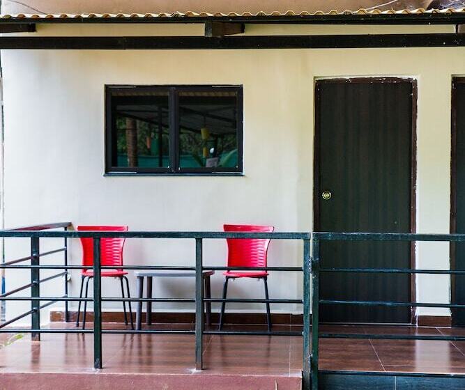 فندق Lazy Frog Goa