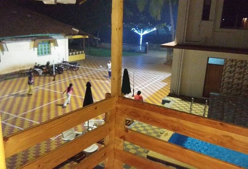 فندق Lazy Frog Goa