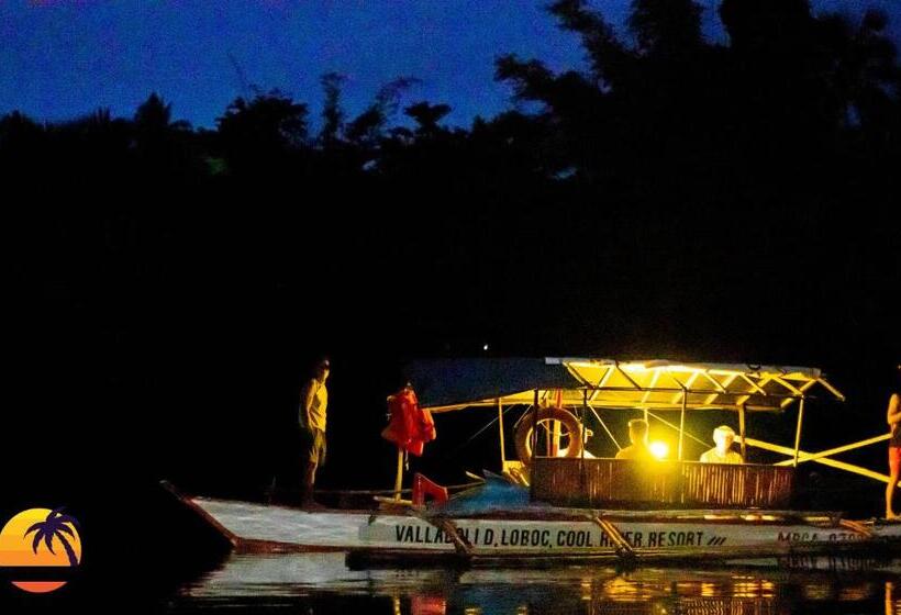 בית מלון כפרי Loboc Cool River Resort