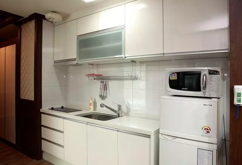 Hotelli Ritz Castle Resort