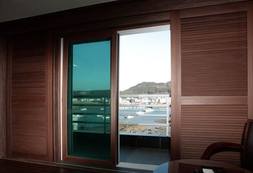 Hotel Ritz Castle Resort