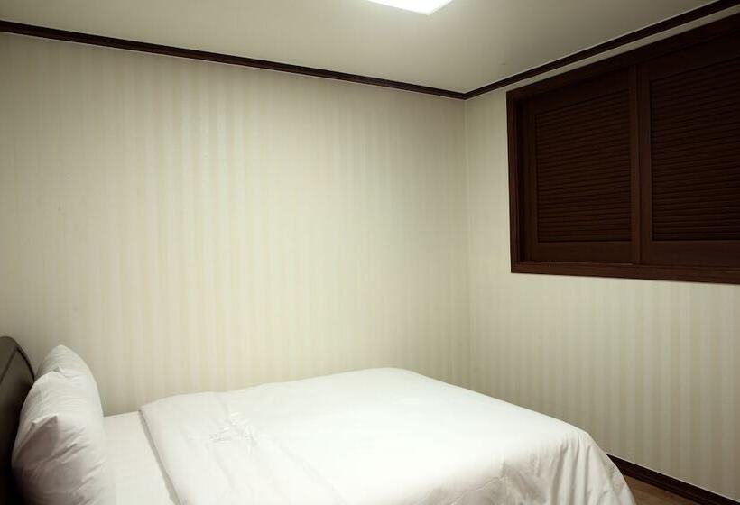 酒店 Ritz Castle Resort