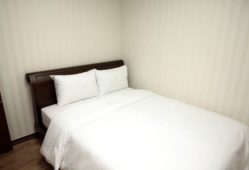 Szálloda Ritz Castle Resort