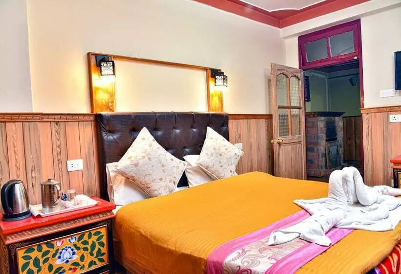 Hôtel Rufina Blue Pine