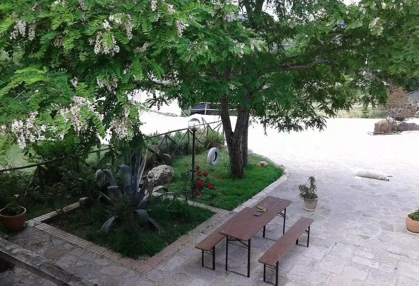 Maaseutuhotelli Agriturismo San Benedetto