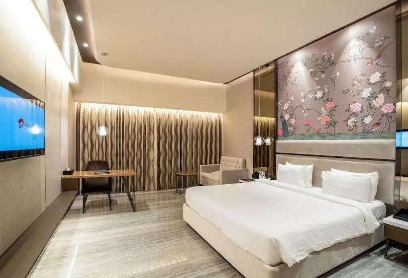 Hotelli Seven Eleven Club