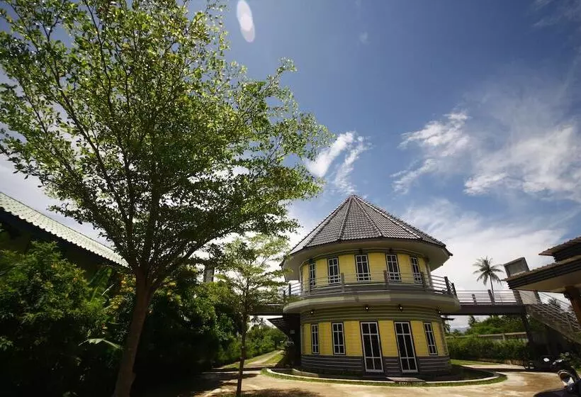 Hotelli Wangthong Beach Resort