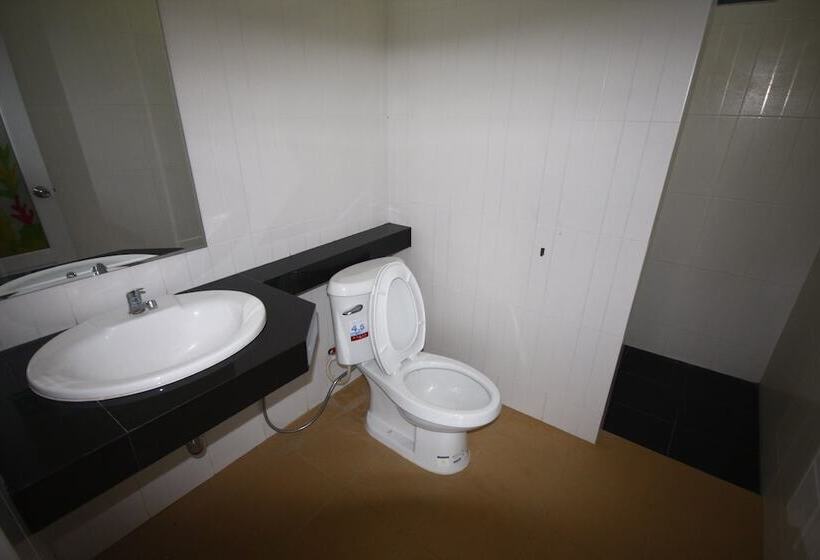 בית מלון כפרי Wangthong Beach Resort