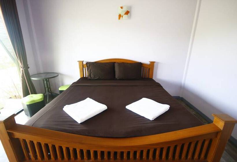 בית מלון כפרי Wangthong Beach Resort