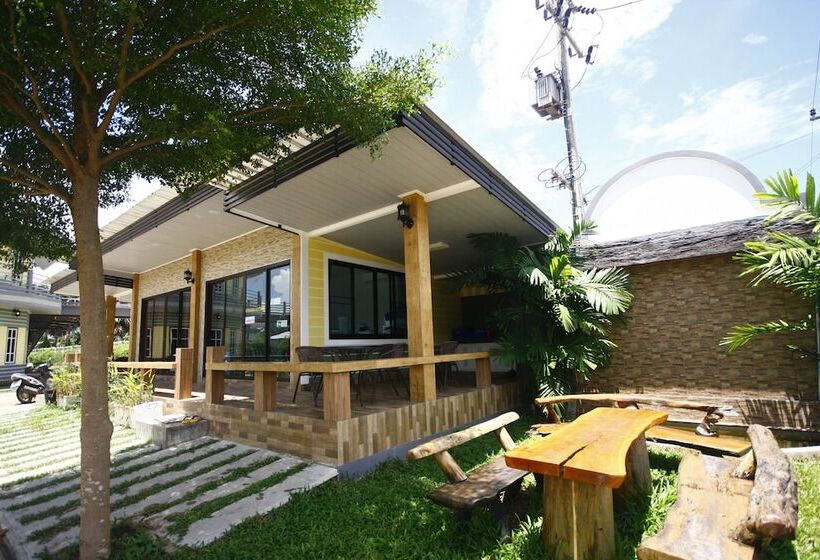 בית מלון כפרי Wangthong Beach Resort