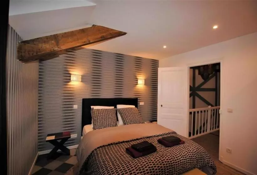 Majatalo Le Château De Courmelois