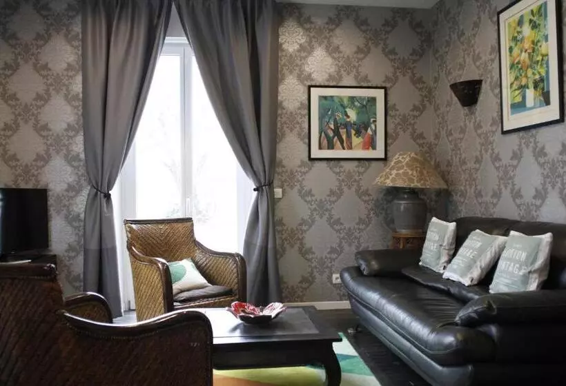 Majatalo Le Château De Courmelois